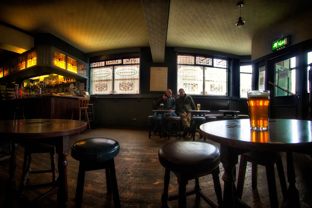 A pint in gullivers. manchester by fat-freddies-cat