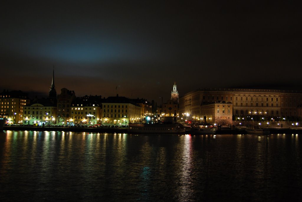 Stockholm in night by Roy Zhou