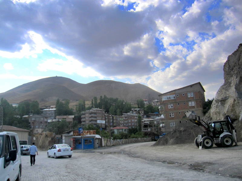 Hakkari İstiklal caddesi, Osman Ünlü by Osman Ünlü