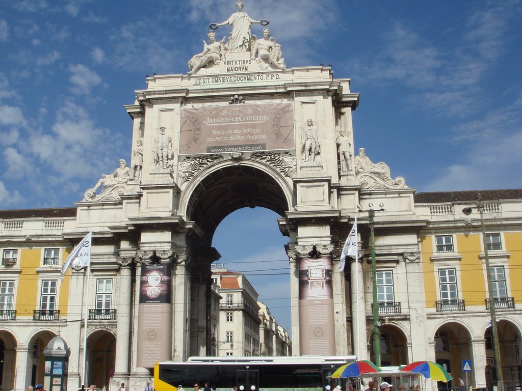 Rua Augusta - Praça do Comércio - Lisboa, Portugal by Pedro Ferreira dos S…