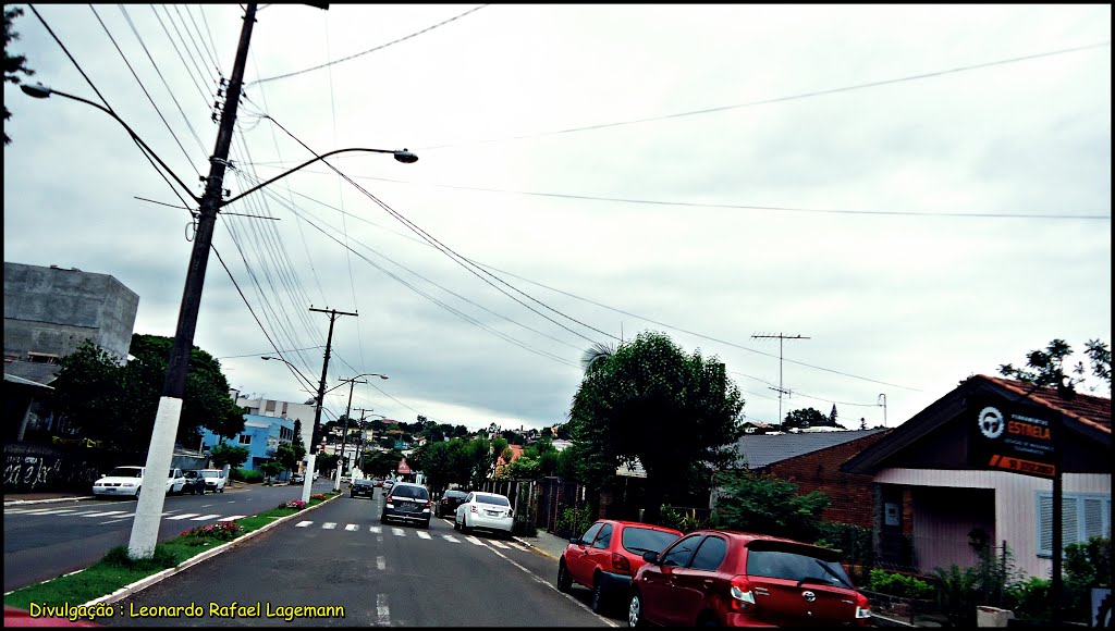 Avenida: Rio Branco. Estrela. by Leonardo Rafael Lagemann