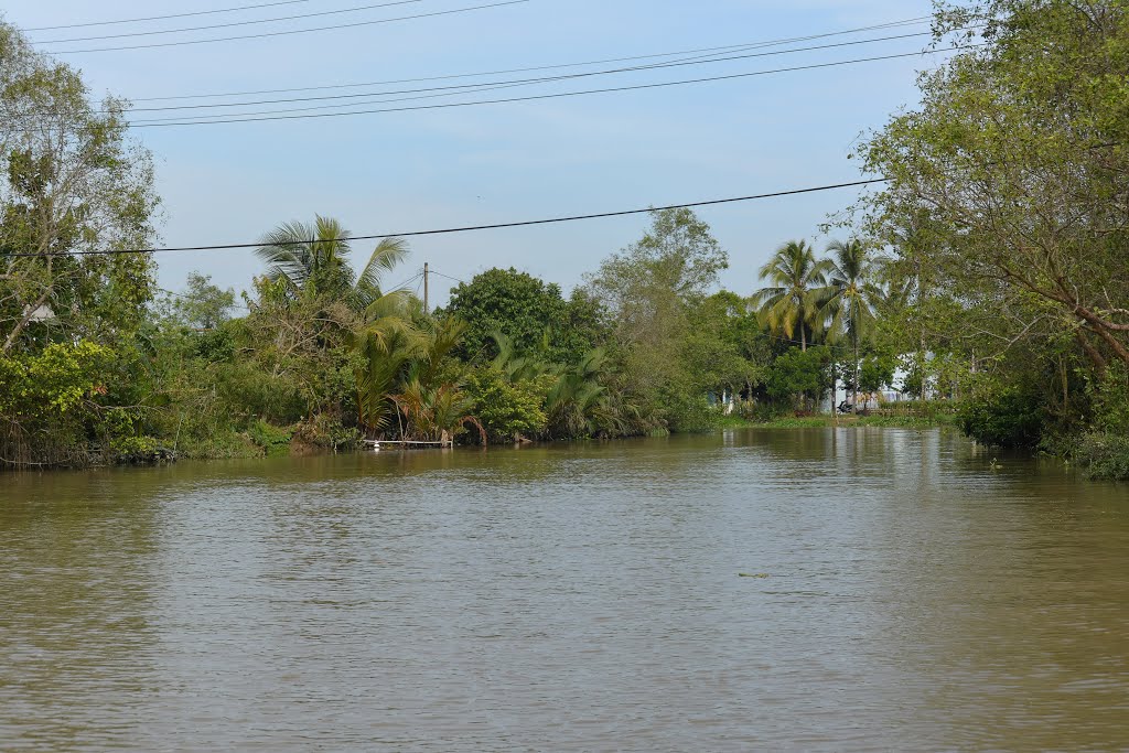 Cai Son River, Long Tuyền, Bình Thủy, Can Tho, Vietnam. by Nicola e Pina Vietnam 2013-2014