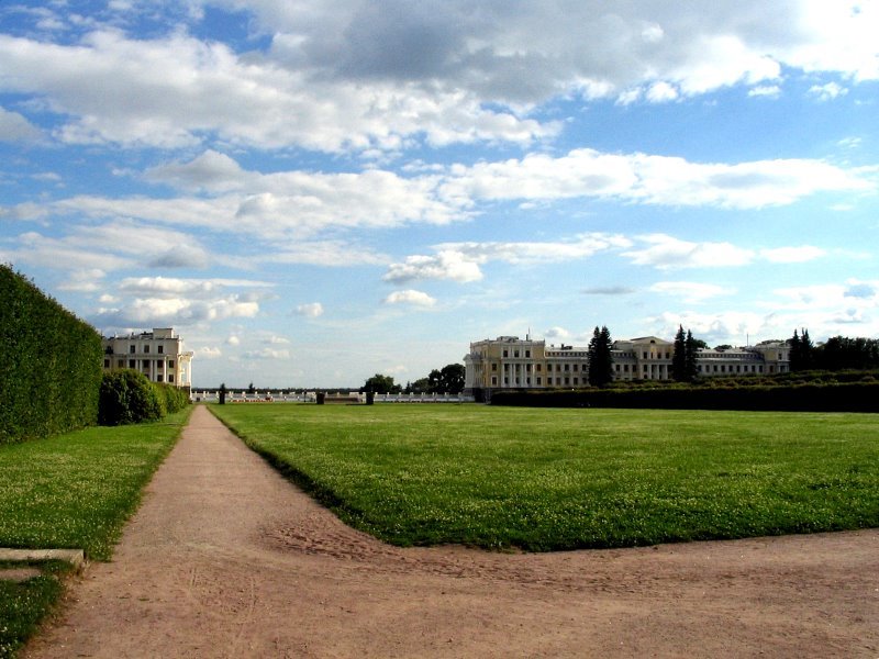 Arkhangelskoye, Moskovskaya oblast', Russia by IL76