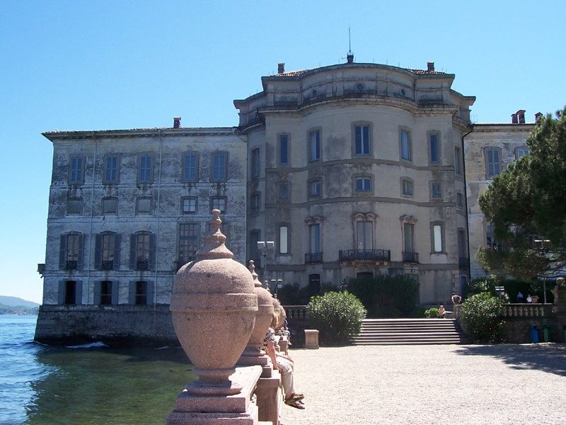 Isola Bella - Palazzo Borromeo by MarkusMark