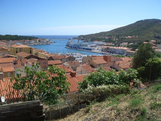 Port-Vendres Panorama by salixarbour