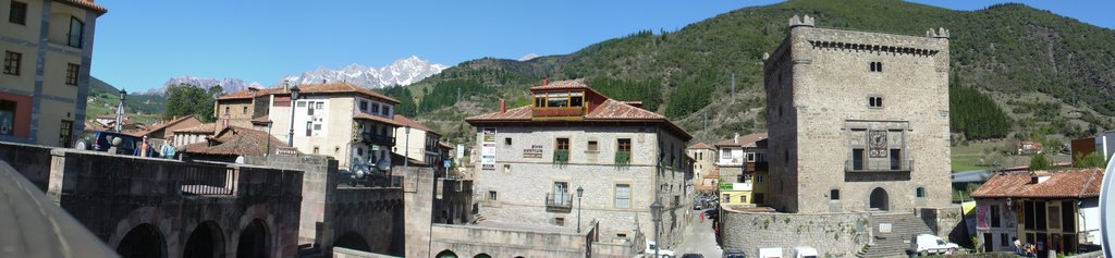 Potes Panorama by cabalete