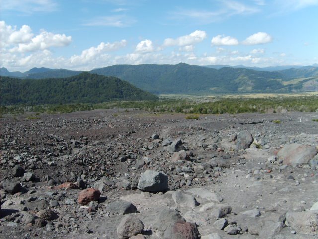 Descenso del Lanín. en frente el Cº Mirador - RRZ by Rodolfo Roberto Zega