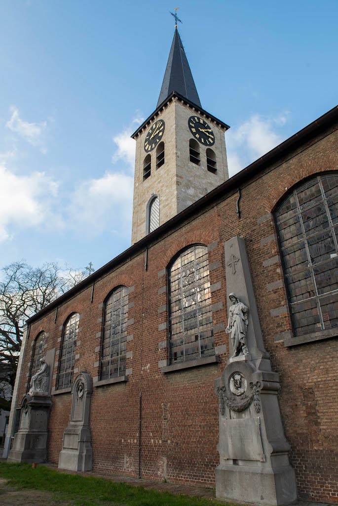 Oude grafzerken voor Sint-Willibrorduskerk,Berchem,België by Henri Van Ham