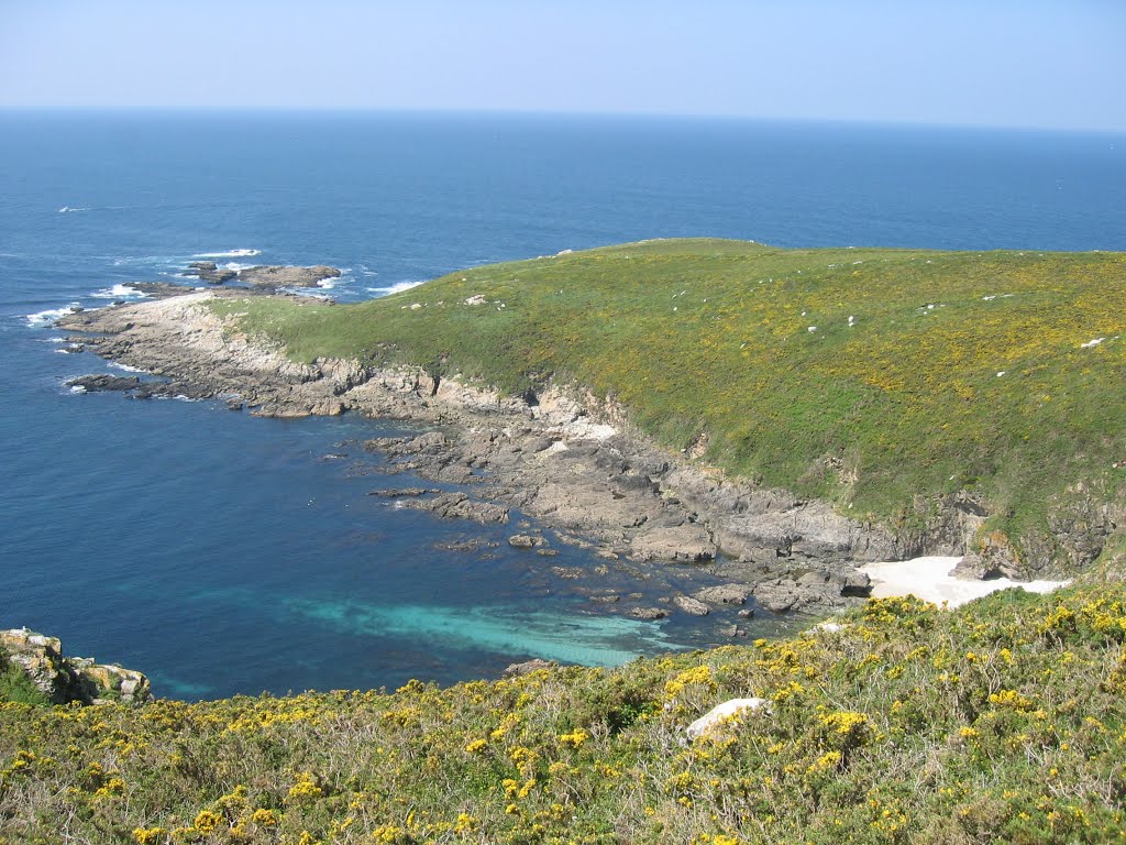 Ensenada y Playa de Fedorentos. by La Casa del Chiflón (Bulnes)