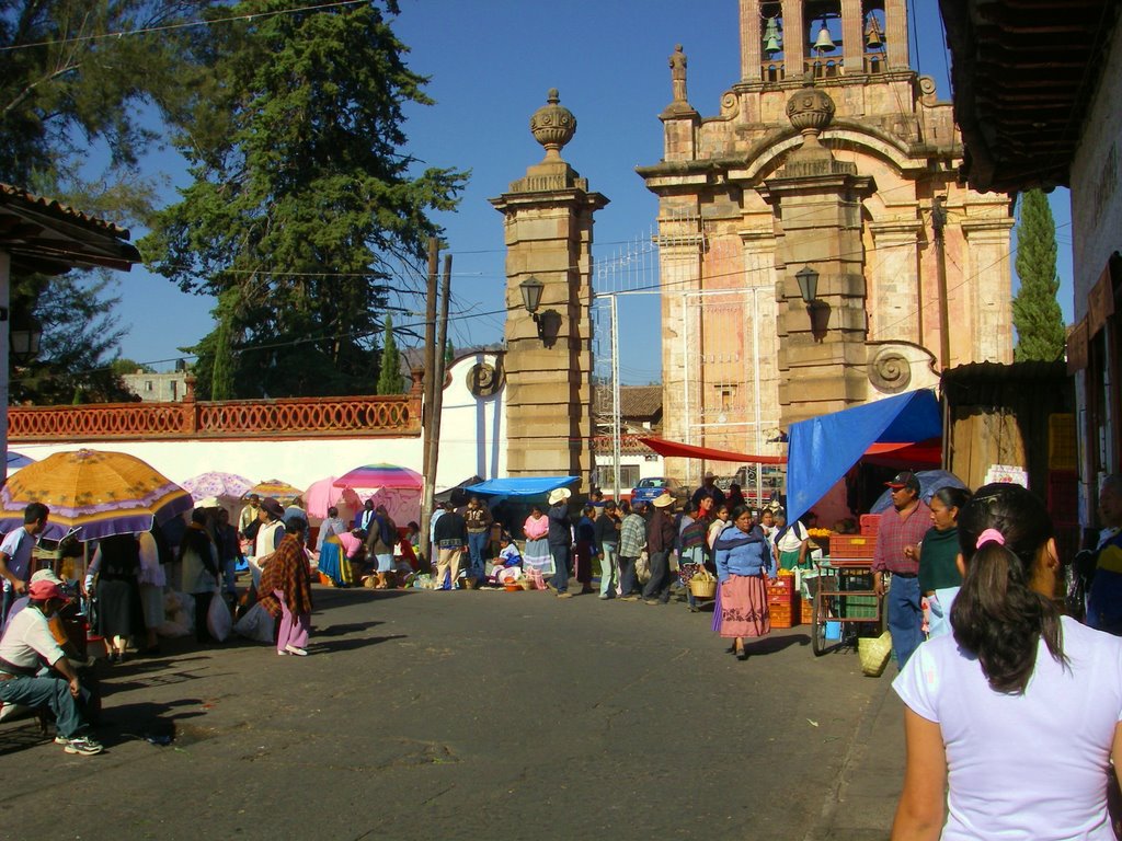 Mercado In Front Of One Of The Churches In Patzcuaro, Mexico by PobreRico