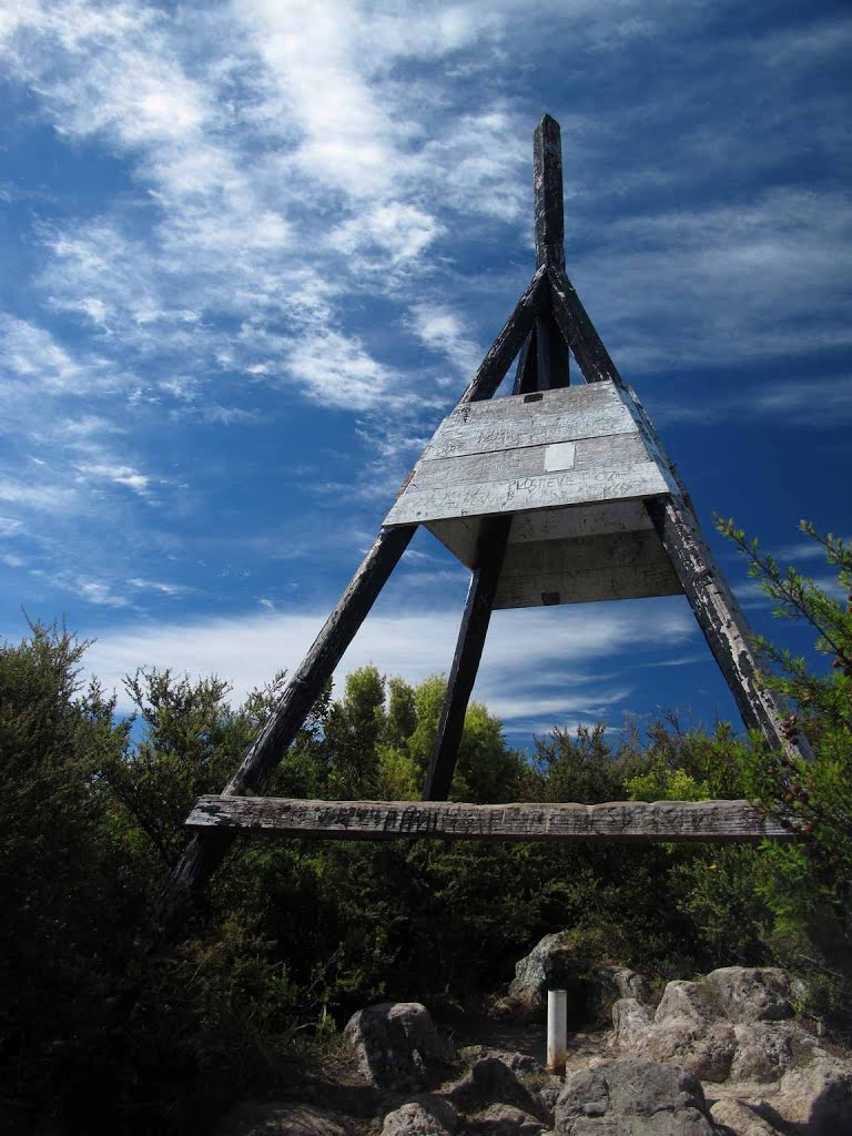 Pauanui trig, just past the Lookout. by NZ Frenzy Guidebook (North) www.NzFrenzy.com