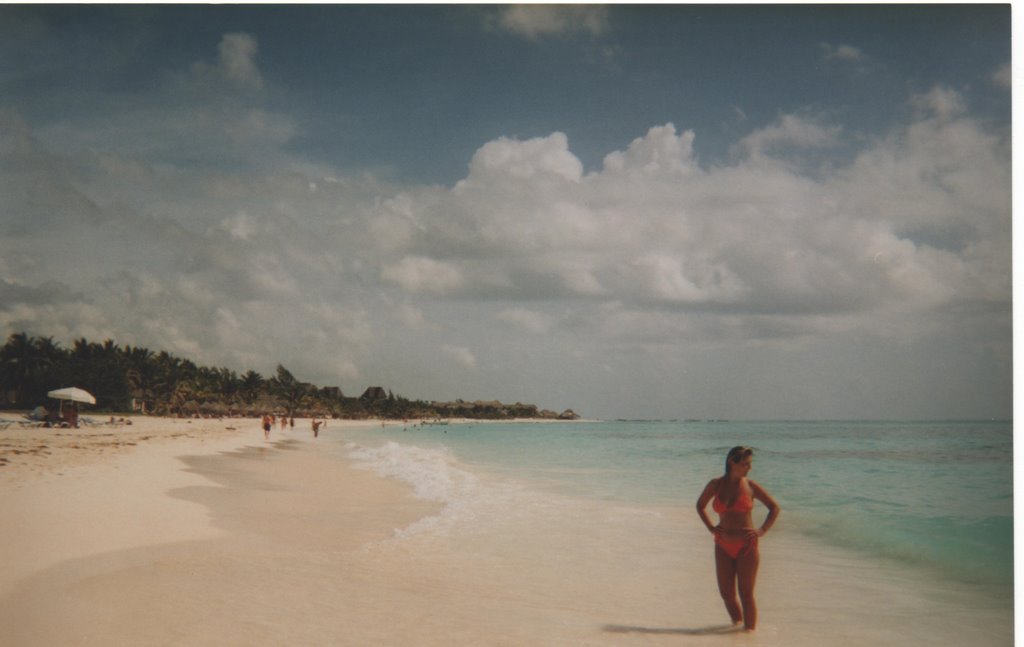 Playa del Carmen. by Landi Paolo (brezza)