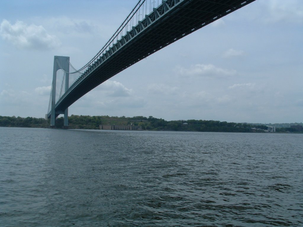 Going Under the Verrazano-Narrows Bridge by Grainchaser