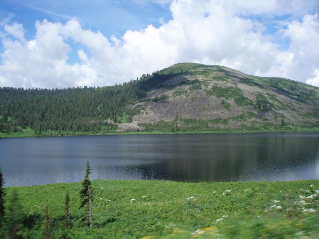 Lake Oiskoje by SHBRG