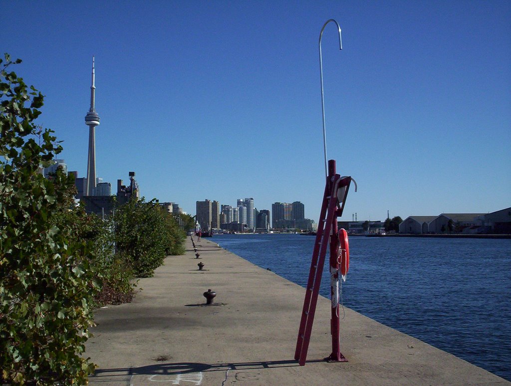 Niagara, Toronto, ON, Canada by The Chuckler