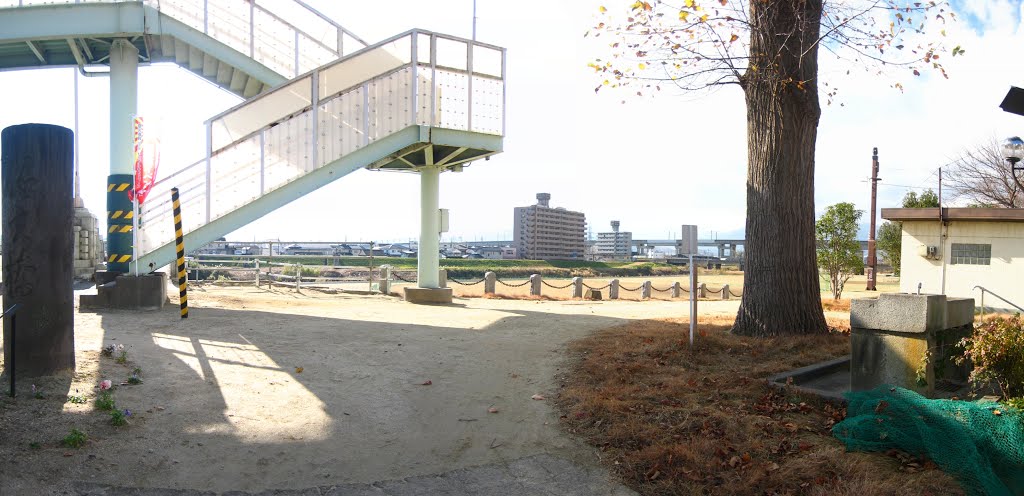 Newel of the bridge & Water supply　(Style of the old days) by addh Save Panoramio