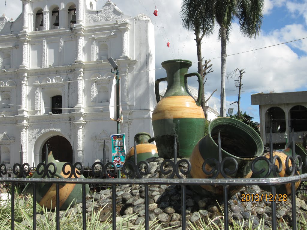 Fuente en el parque de Salama by bladi953