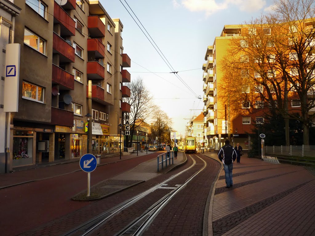 Marktstr. mit Straßenbahnhaltestelle (Essen-Borbeck) / 2.02.2014 by Iceman93 / NO VIEWS!!!