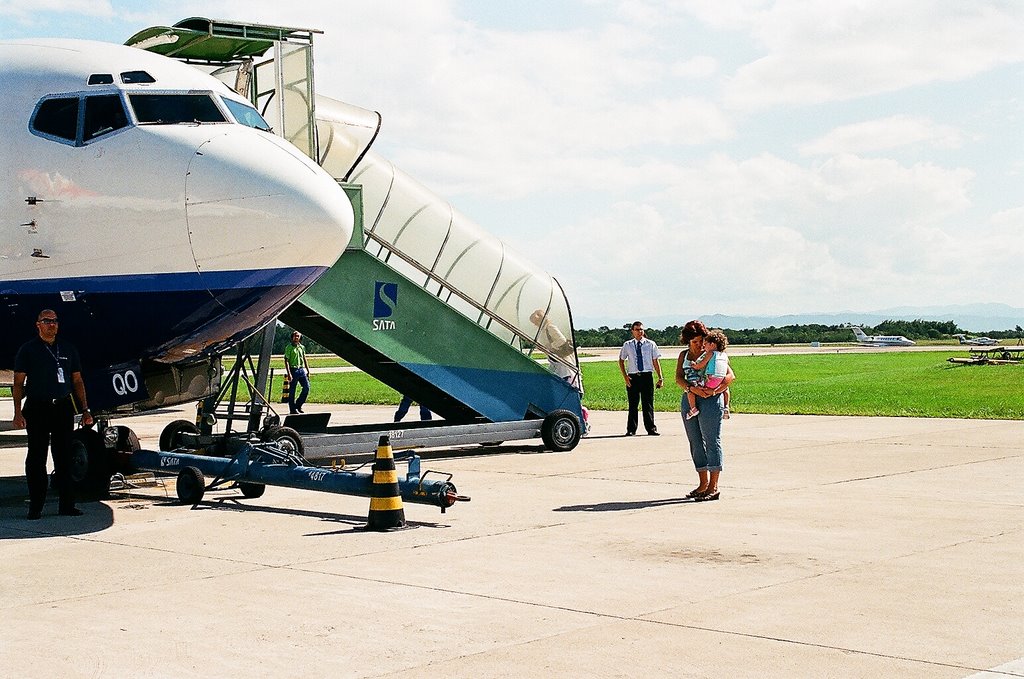 Aeroporto de Florianopolis SC, Brasil - Boarding the flight RG2133 to Sao Paulo CGH by Rui Pardal