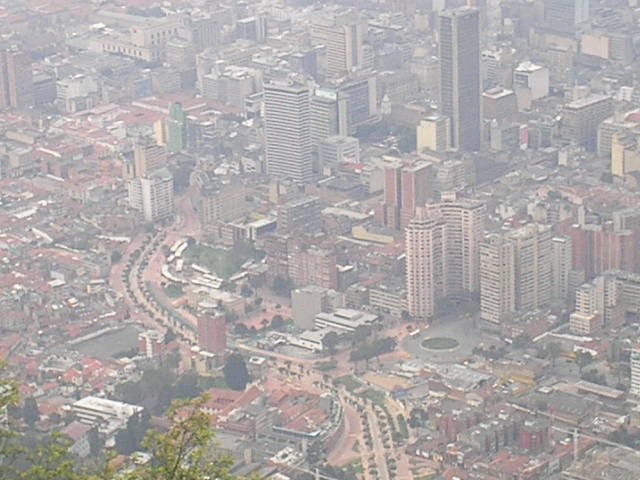 Centro de Bogotá desde Monserrate by Felipe Muñoz