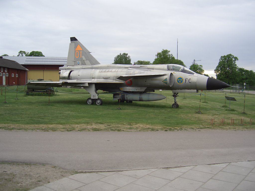 Flygwapenmusem Linköping, Sweden, SAAB-37 Viggen by Stephan Maria Hitzel