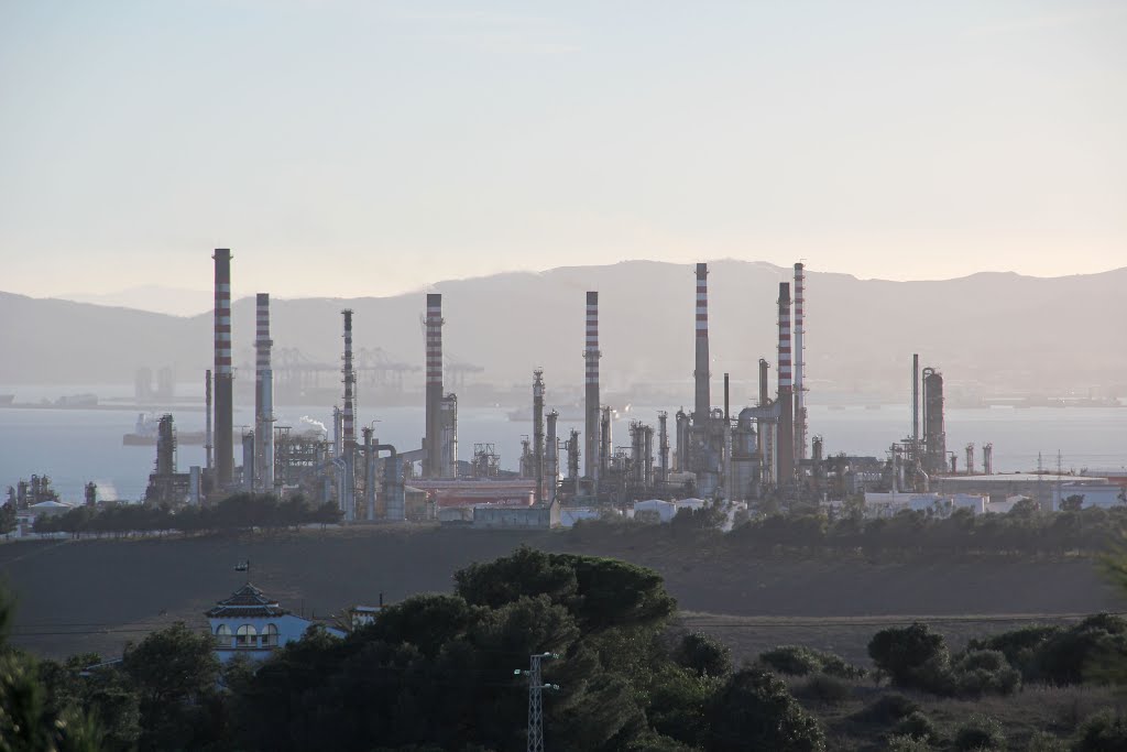 Refinería de CEPSA by ginespeso