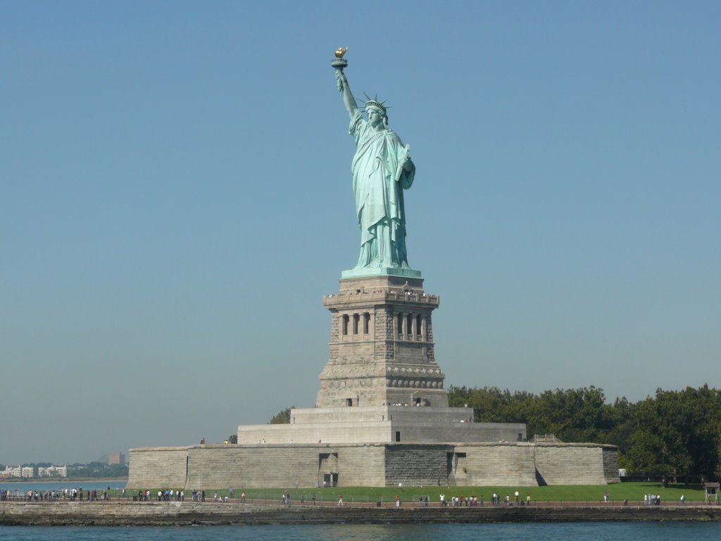 Estatua libertad desde el ferry by Raúl by raulete