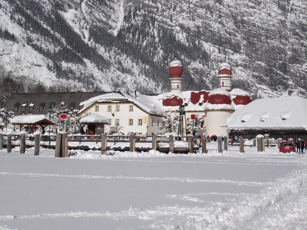 Jahrhundertwinter 2006 auf zugefrorenem Königssee by rana68