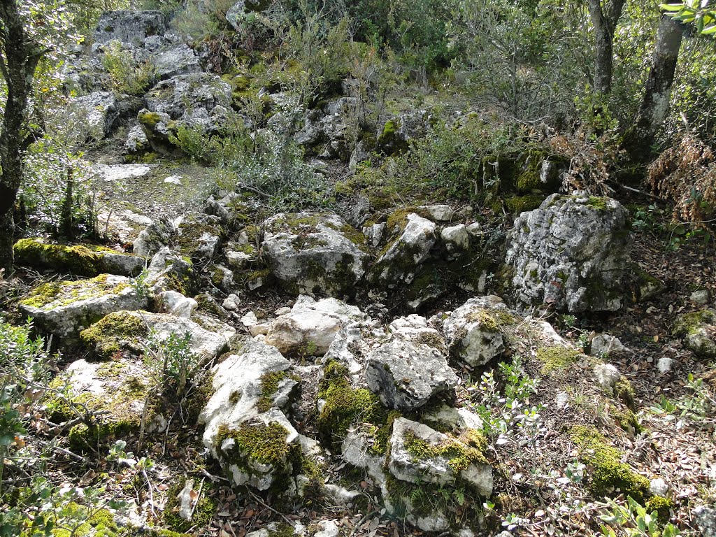 Dolmen del Serrat de Puigventós. Aiguafreda - Vallès Oriental by Sala-Serrahima