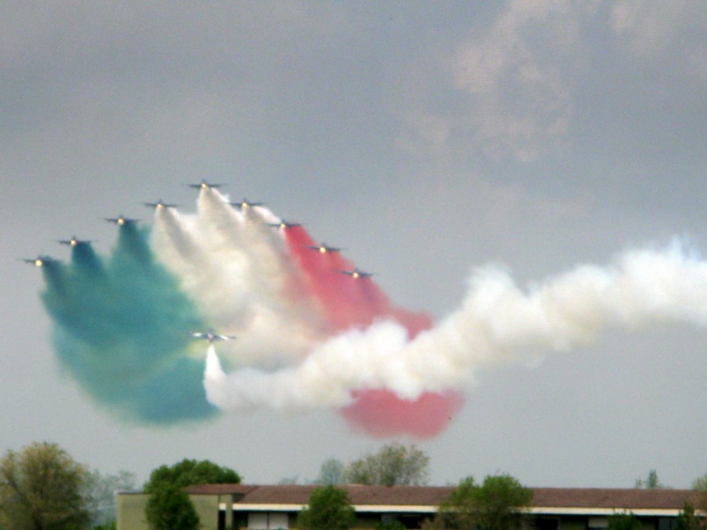 Rivolto; Airshow Frecce Tricolori 1/5/2008 by Claudio Pedrazzi