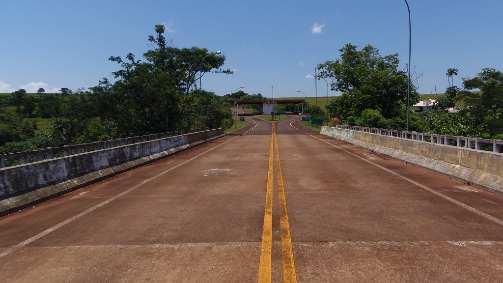 PONTE INTERNACIONAL COM. ANDRESITO - DIV. BRASIL-ARGENTINA - CAPANEMA-PR by JOÃO CARLOS RIBEIRO