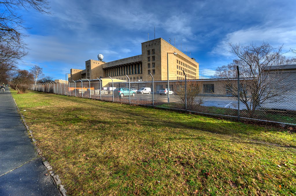 Ehemals THF, Flughafen Tempelhof by SigKan