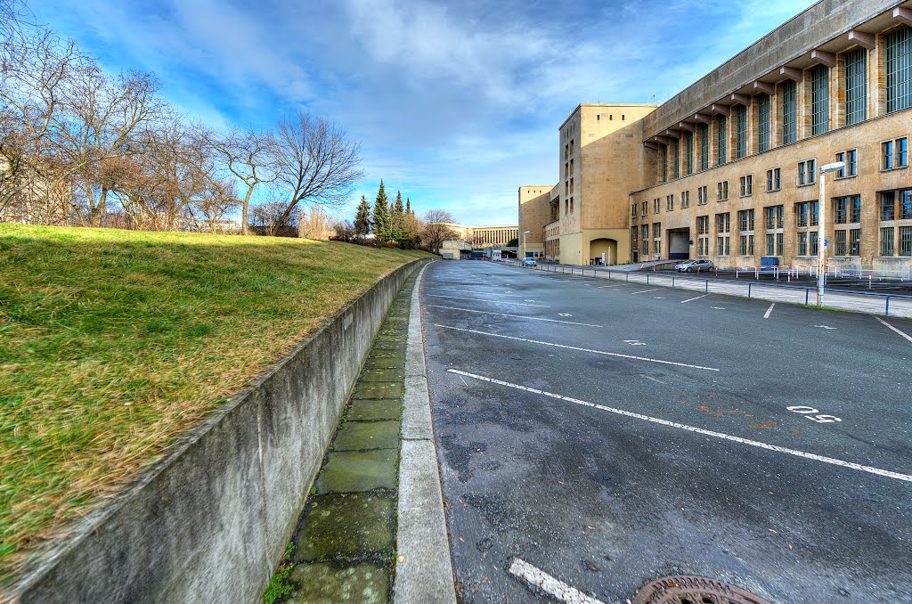 Ehemals THF, Flughafen Tempelhof by SigKan