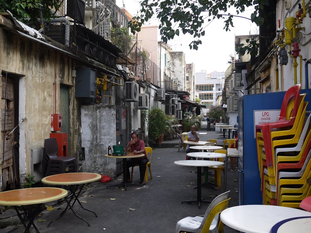 Geylang in the Afternoon by Sven Mueller