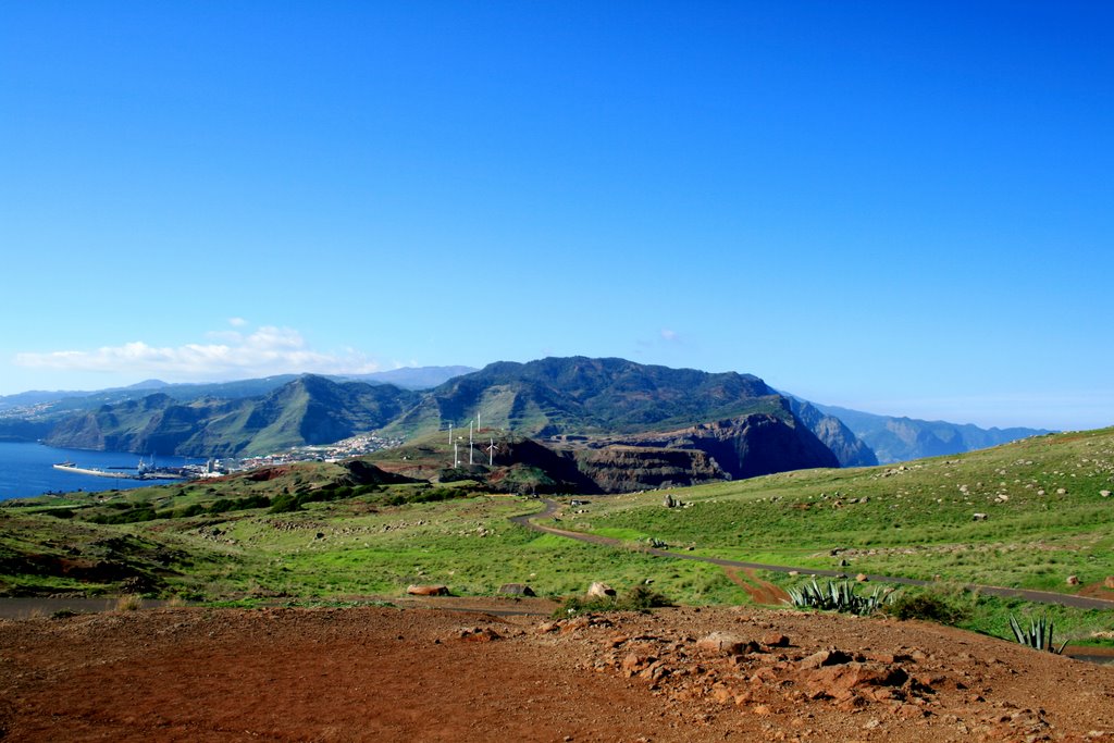 Ponta de Sao Lourenco http://web.mac.com/gerard.nicolle/Site/MADEIRA.html by 28-07-1980