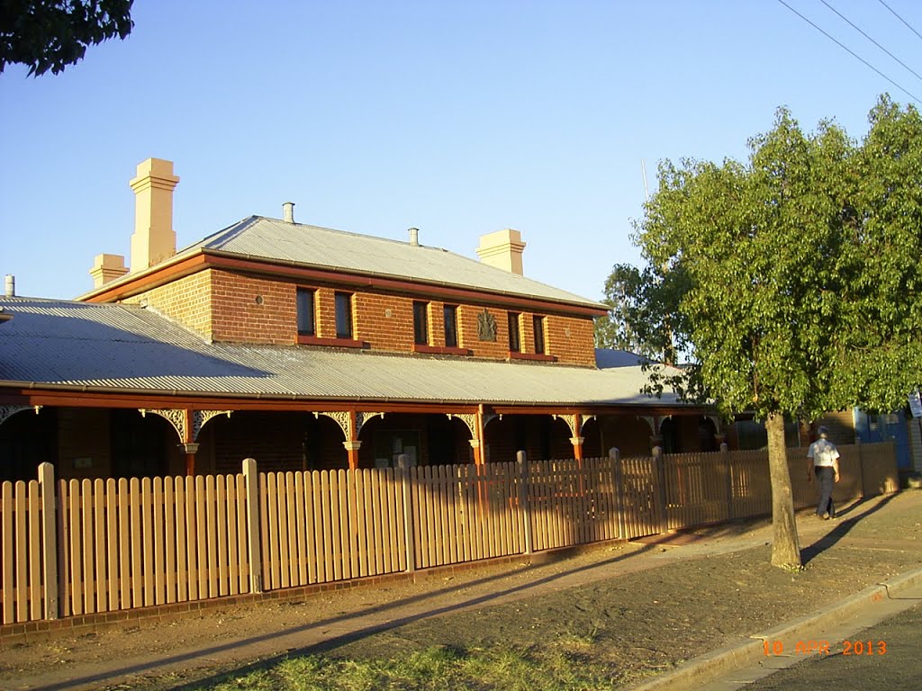 Brewarrina - Court House - 2013-04-12 by sandyriva