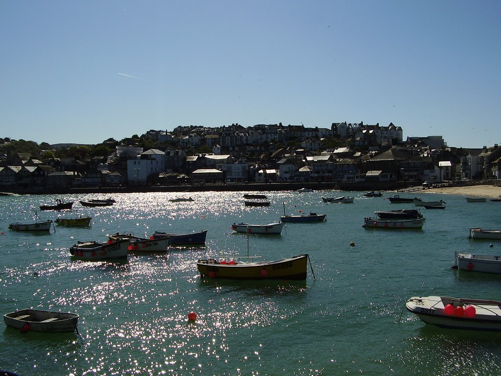 St Ives Harbour by MJ.