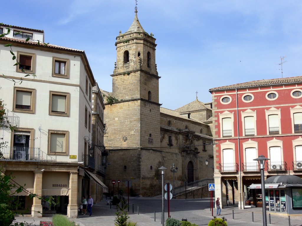 ÚBEDA (Jaén). Patrimonio de la Humanidad. Iglesia y Convento de la Trinidad (sXVII-XVIII). by Carlos Sieiro del Nido