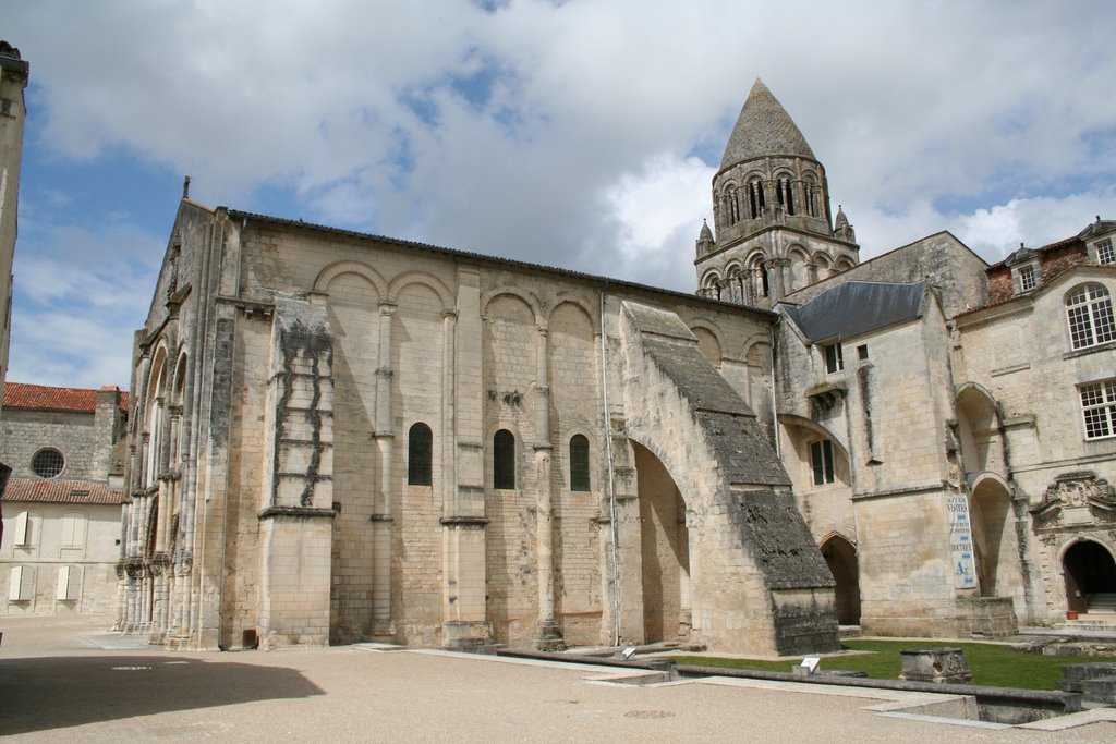 Abbaye aux Dames, Saintes by foord253