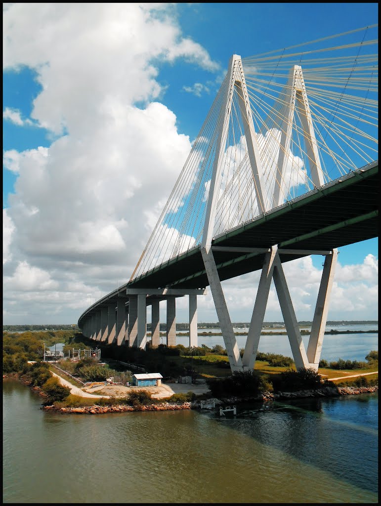 Fred Hartman Bridge (Baytown Bridge) by Sergiu Gabriel Sîrbu