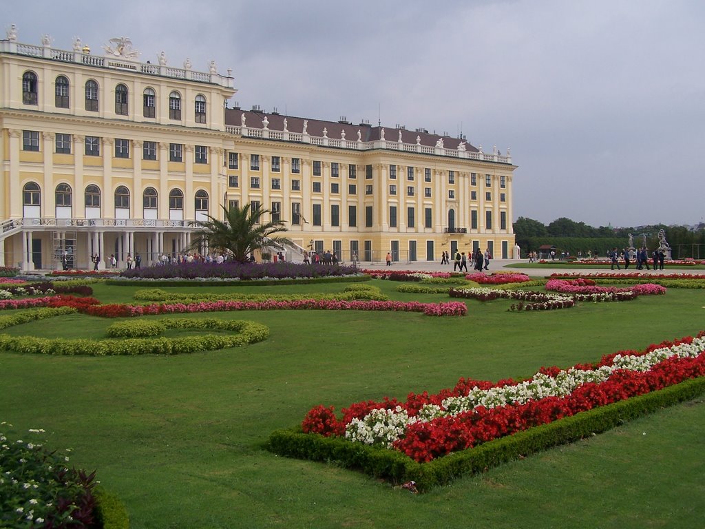 Schloss Schönbrunn by fazekga