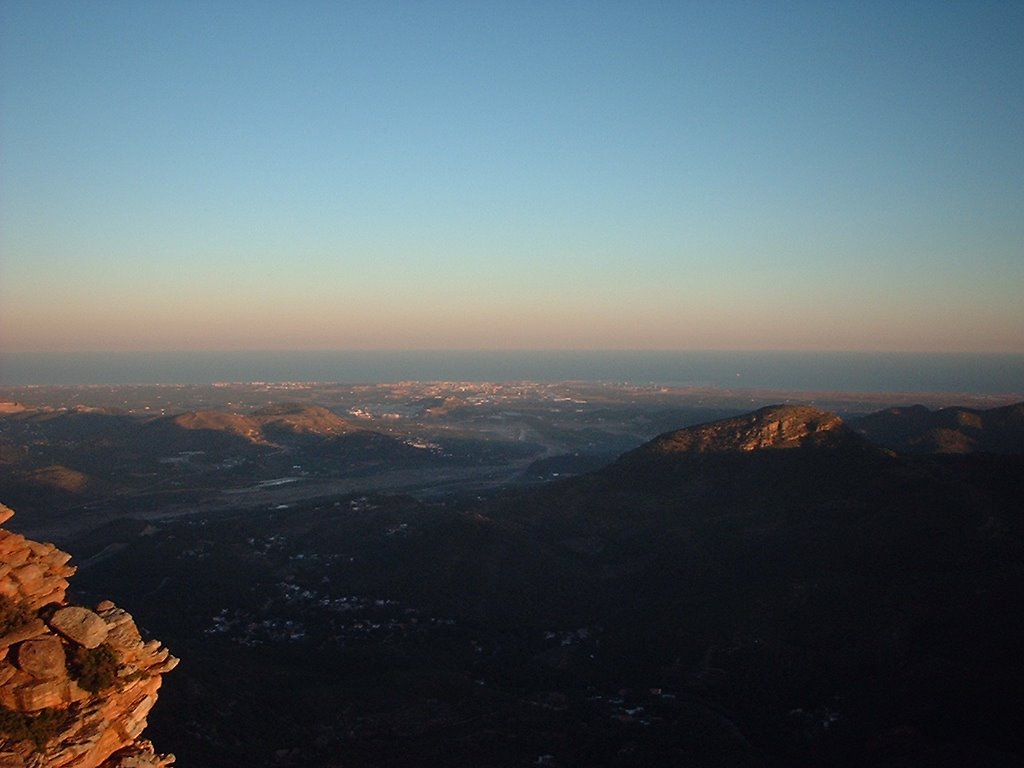 Vista de Puerto de Sagunto desde El Garbí by daesga