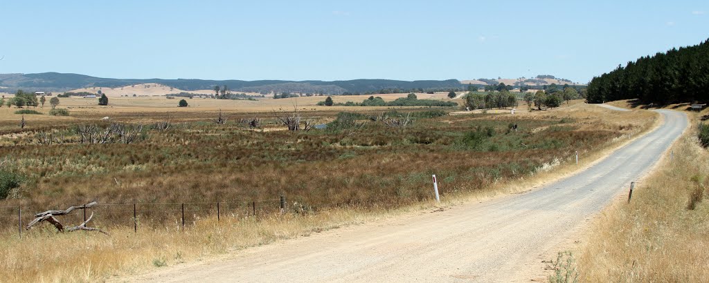 Manus Dam, Empty by Aussieroo