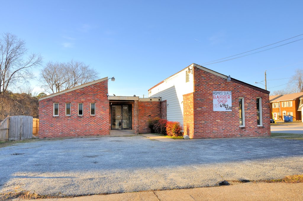 VIRGINIA: NEWPORT NEWS: EAST END: Romeo Stalz Barber Shop, 1613 27th Street by Douglas W. Reynolds, Jr.