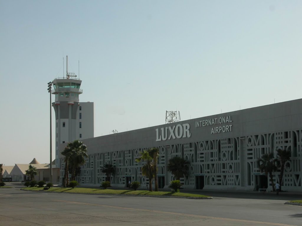 Luxor Airport by Kevin Richardson