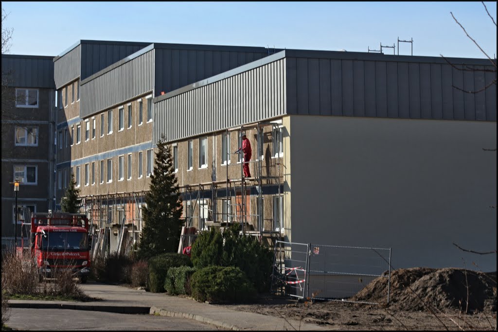 Burg Süd. So sieht ein Wohnquartier nach Abriss und Rückbau aus. by Der Burger JL