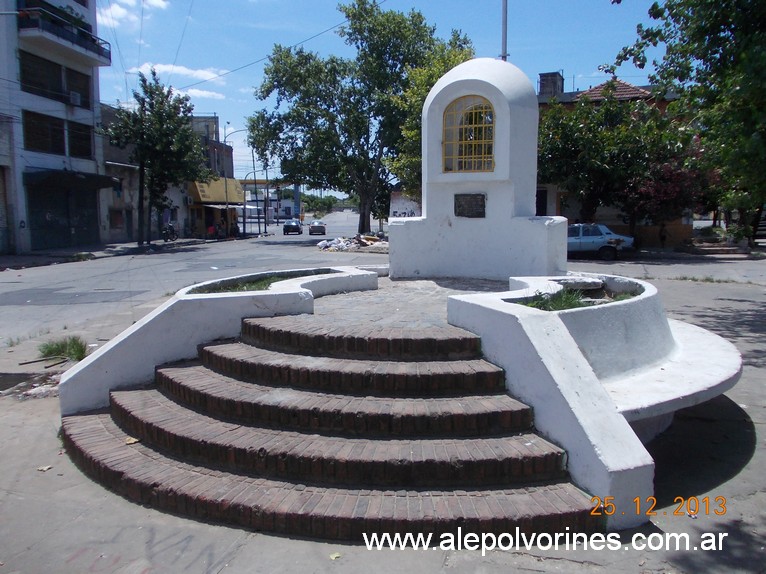 Avellaneda - Virgen de Lujan (www.alepolvorines.com.ar) by alepolvorines