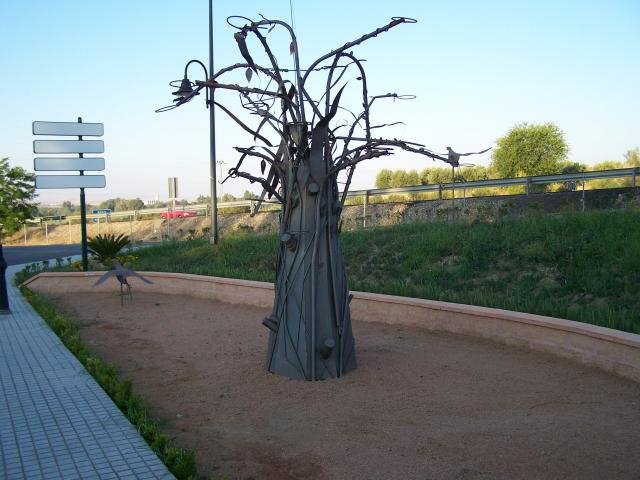 Esculturas realizadas por alumnos del Centro de Reinserción Meridianos de Córdoba by alcaldesa