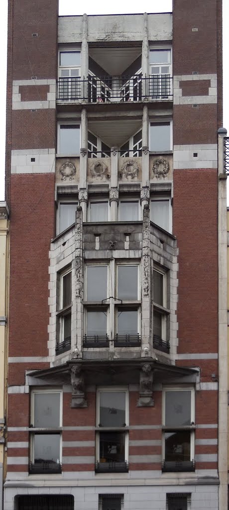 Liège, rue Dartois 44, maison-atelier Pirnay (Clément Pirnay 1911) by Jacques Lasserre