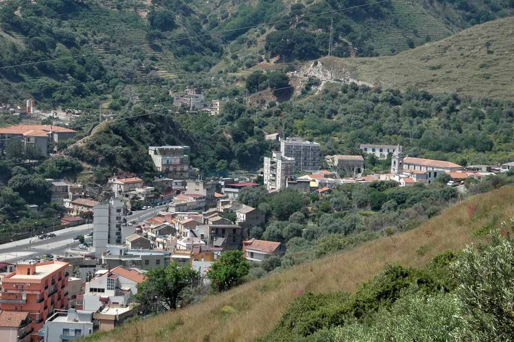 Bordonaro, Messina. by Nicola e Pina in Sicilia